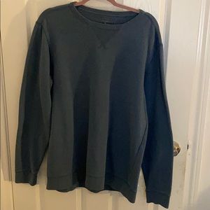 A long sleeve sweater/shirt